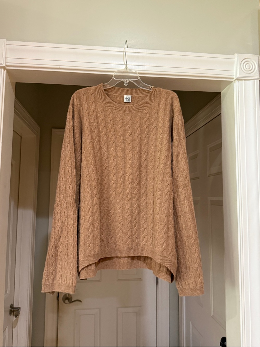 Toteme 100% Cashmere cable knit sweater